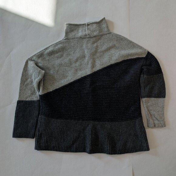 Gray wool blend sweater by French Connection - Picture 4 of 8